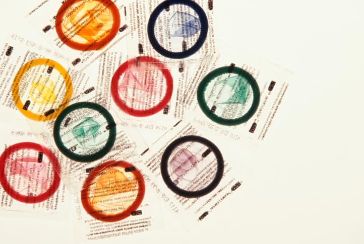 Conoce un nuevo condón hecho a partir de pasto y más delgado que cualquier otro