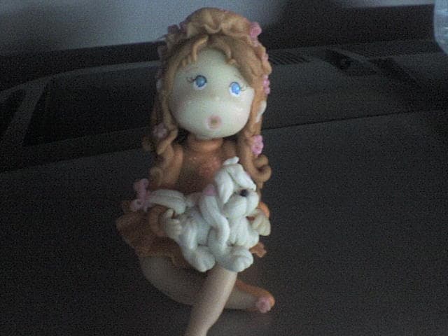 Niña en porcelana fría, enviada por Celeste