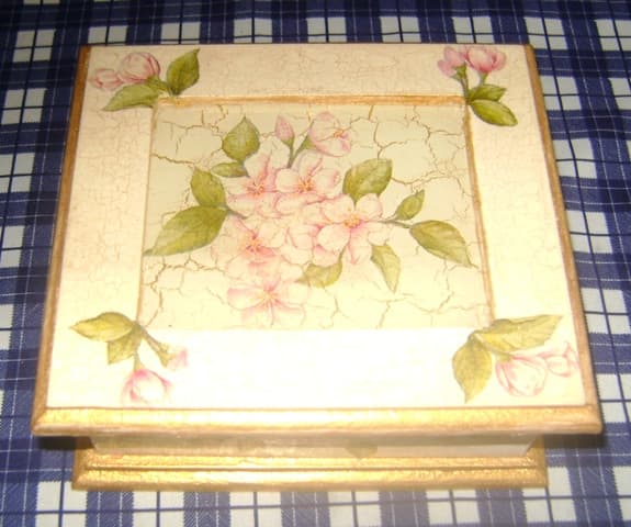 Cajas de madera con vidrio, enviadas por Norma