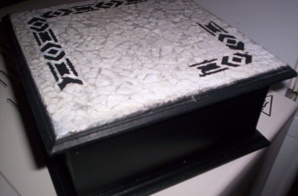 Caja de té decorada, enviada por Marcela