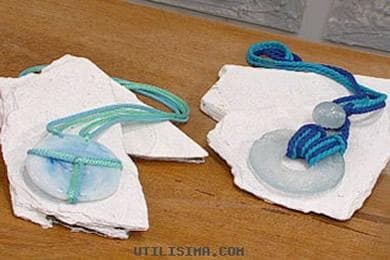 Collares de cordones, enviados por Laura