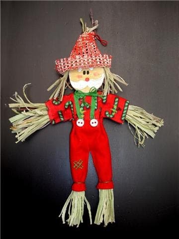 Espantapájaros navideños, enviados por María del Carmen Maldonado Vásconez