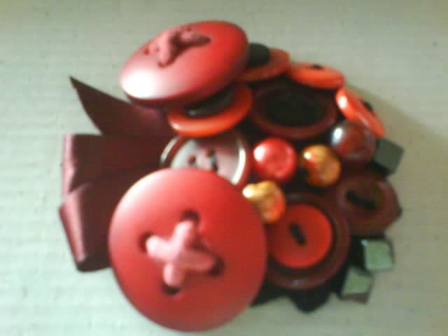 Broches con botones, enviados por Inmaculada