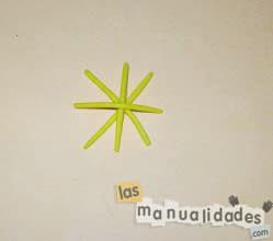 Colorido y sencillo girasol en porcelana fría