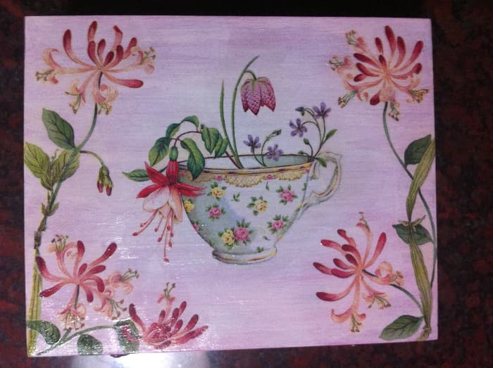 Caja de té con técnica decoupage, por Marcela