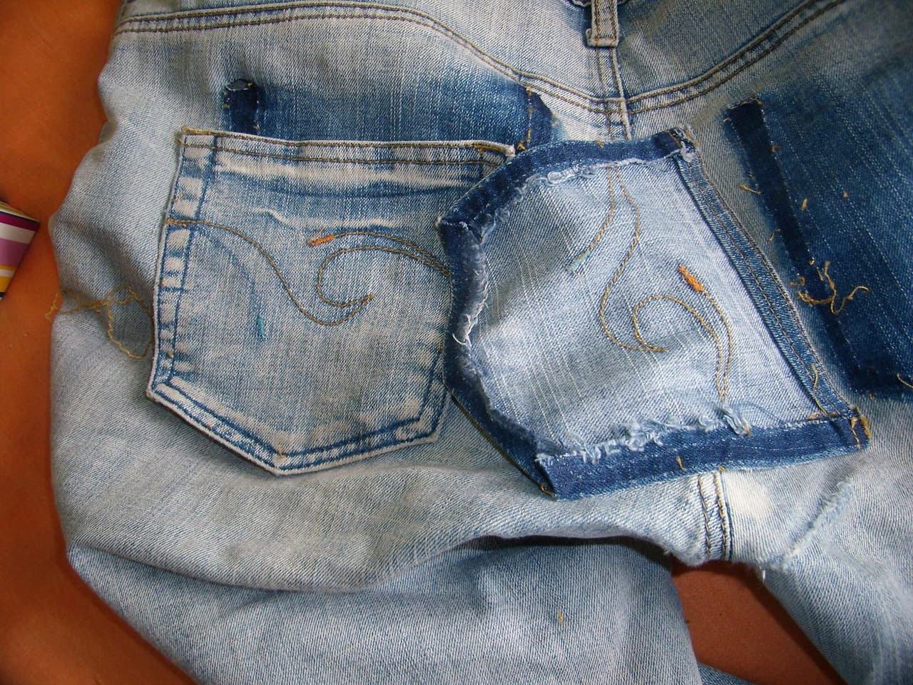 Monedero con unos pantalones, enviado por MaRiMaRi