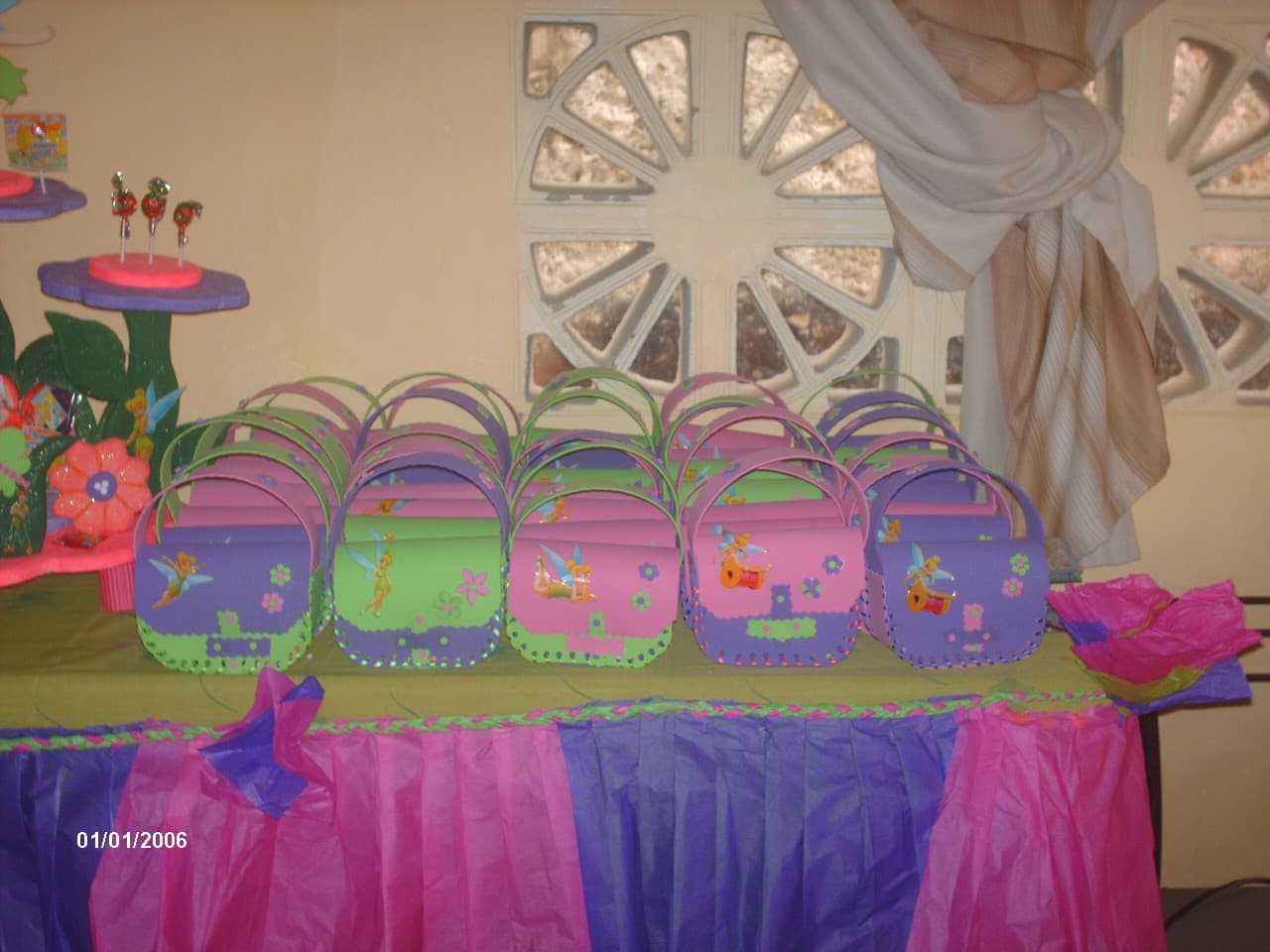  Canastas en goma eva, enviadas por Aracely