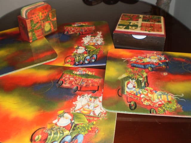 Individuales en decoupage, enviados por Diana 