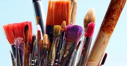 Cómo remover pintura seca de tus pinceles