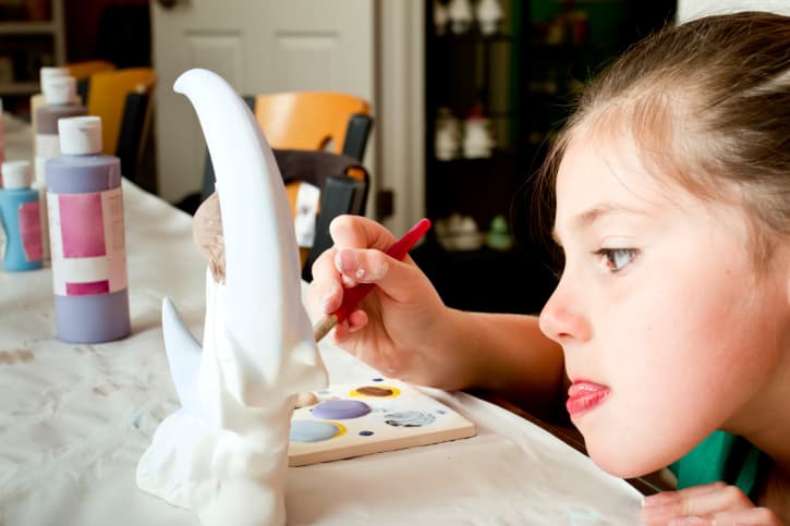 Materiales básicos para hacer manualidades con porcelana fria