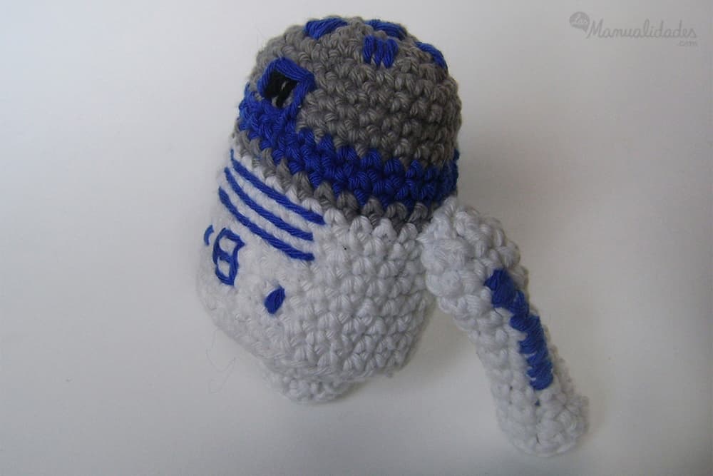 Aprende a hacer a R2D2 con amigurumi