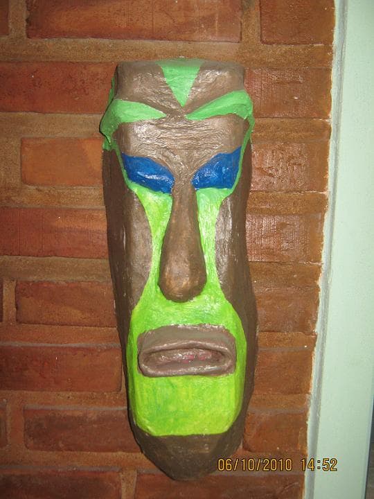 Máscaras de papel mache, enviadas por Sabrina