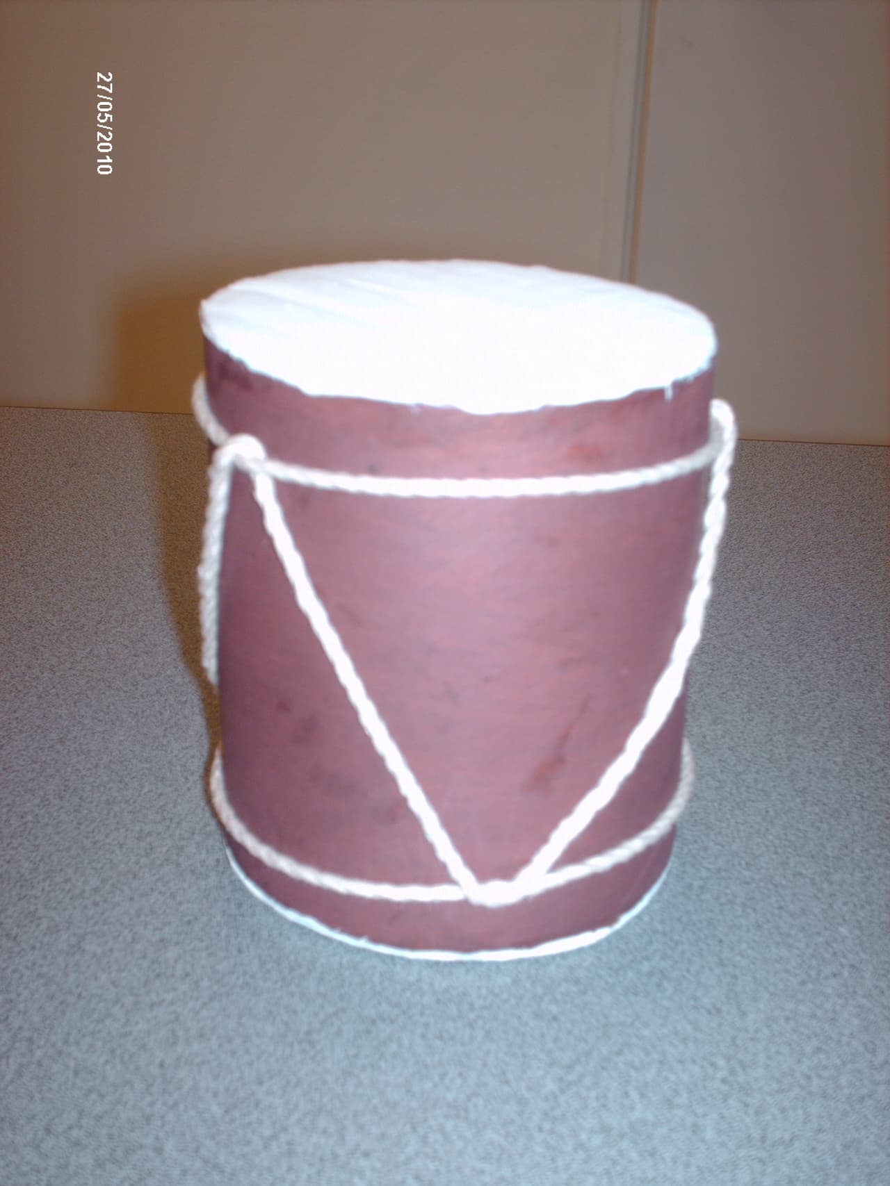 Alcancía con forma de tambor, enviado por Diana