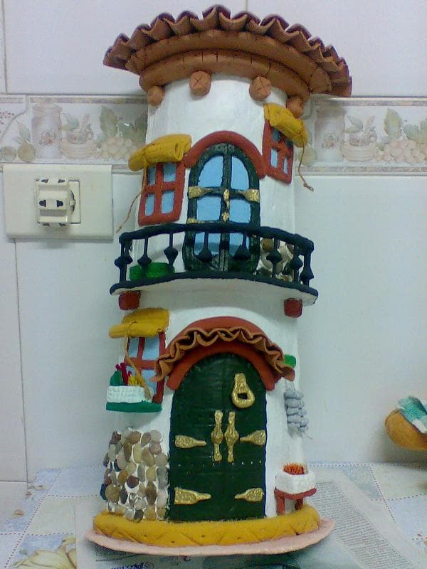 Pilar nos envía Tejas Decoradas