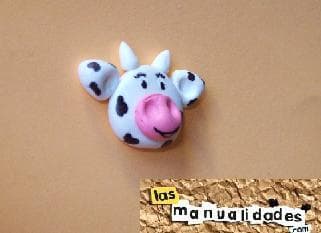 Divertida vaquita en porcelana fría