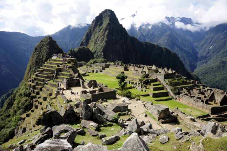Machu Picchu cierra indefinidamente debido a las protestas en Perú y cientos de turistas quedan varados