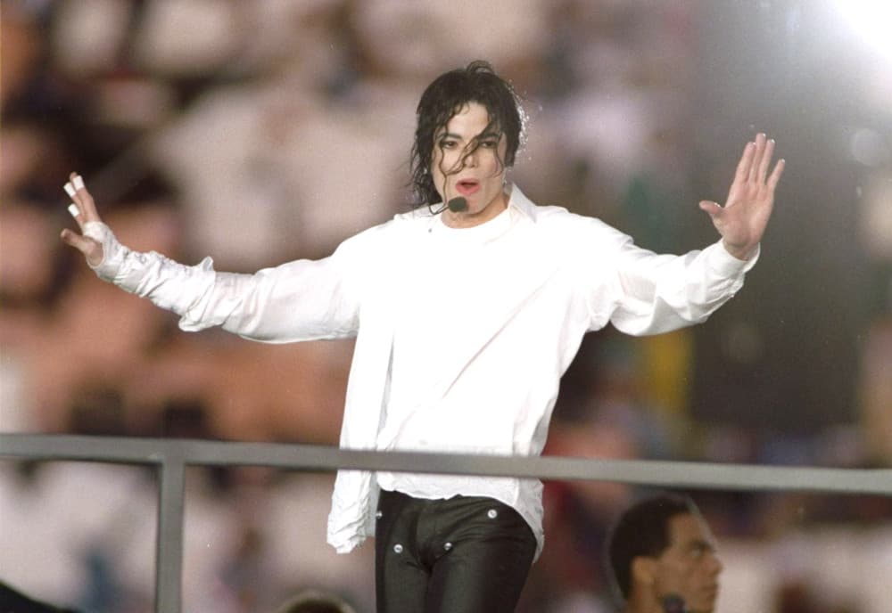 Taylor Swift pasó a la historia al ser la mujer más premiada de los AMAs: mira a quienes superó