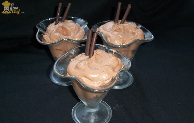 Mousse de chocolate express: fácil y delicioso