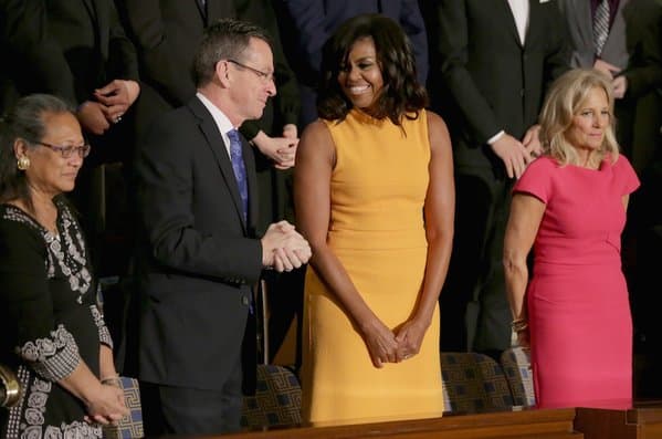 ¡Sorprendente! El vestido que Michelle Obama lució para el discurso del Estado de la Unión se agotó al instante 