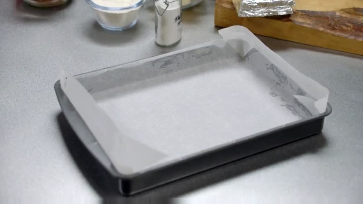 ¿Tienes antojo? Consiéntete con unos deliciosos brownies de chocolate con cerezas