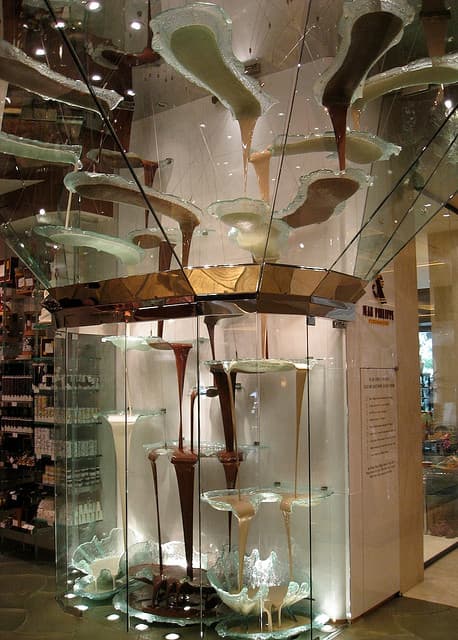 Conoce la fuente de chocolate más grande del mundo