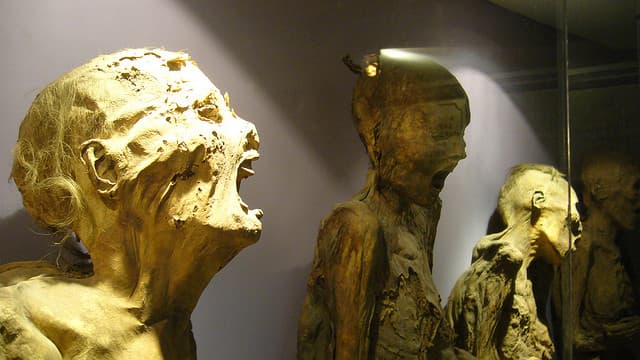 Un museo escalofriante: 111 cuerpos momificados naturalmente