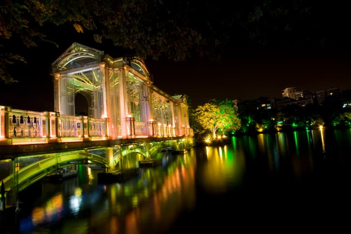 El único puente de vidrio del mundo