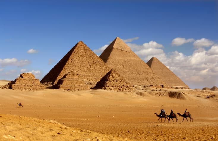 Las Pirámides de Giza, donde el desierto cuida de sus reyes