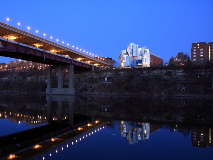 Museo de arte Weisman: arquitectura que destaca