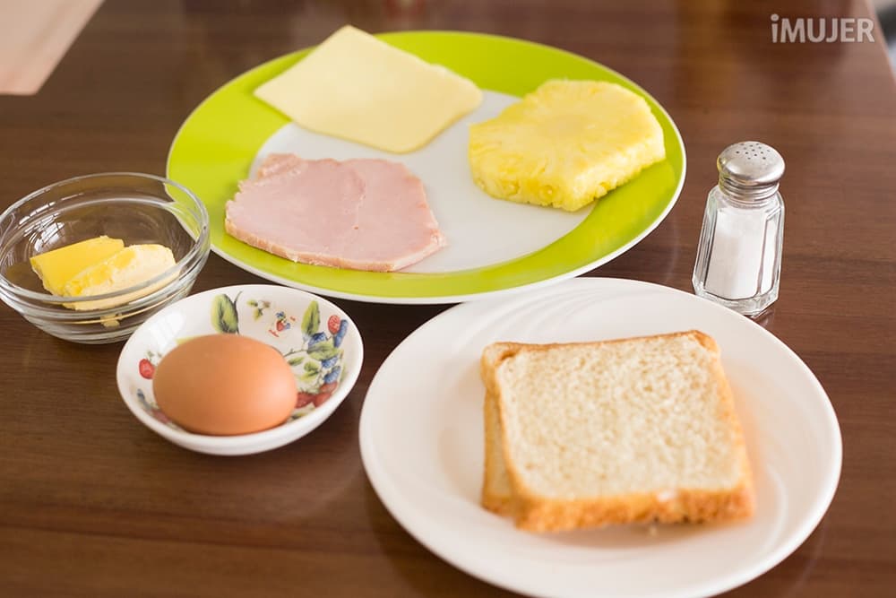 Original sándwich de huevo frito ideal para el desayuno