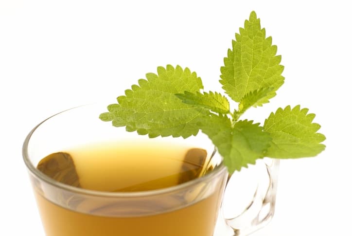 4 té de hierbas que mejorarán tu vida