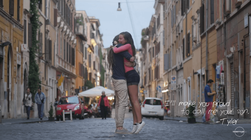 ¡Mira esta conmovedora propuesta de matrimonio en honor a su suegro!