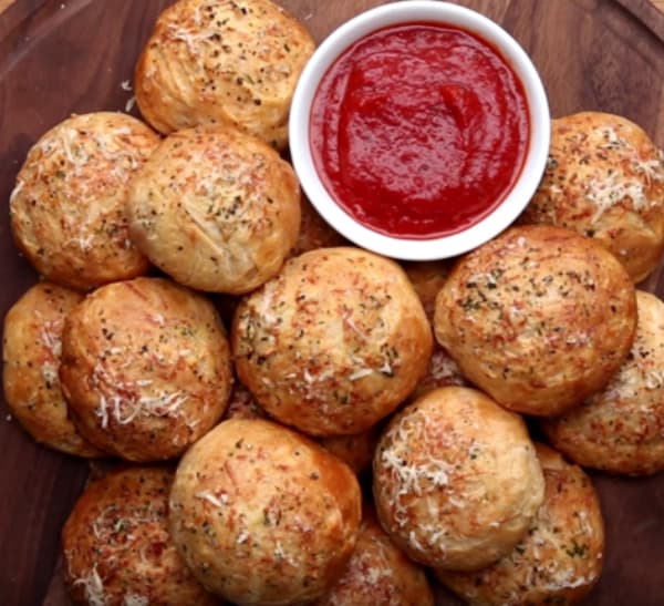 Luego de ver esto, la manera en que comes pizza cambiará por completo