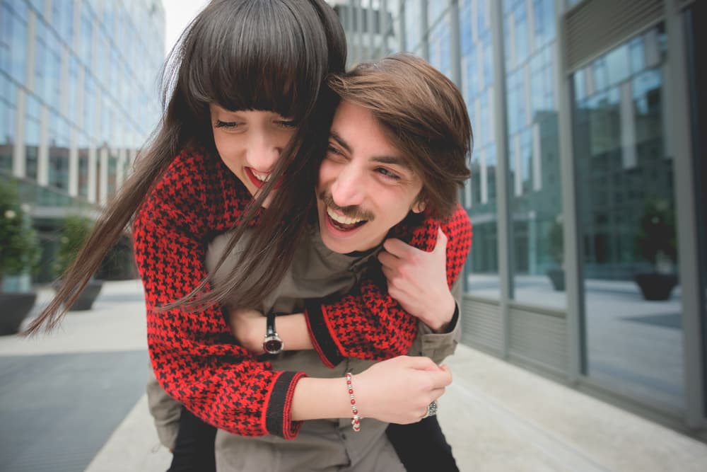 Esto es lo que hacen las parejas para tener una relación mucho más fuerte y sólida