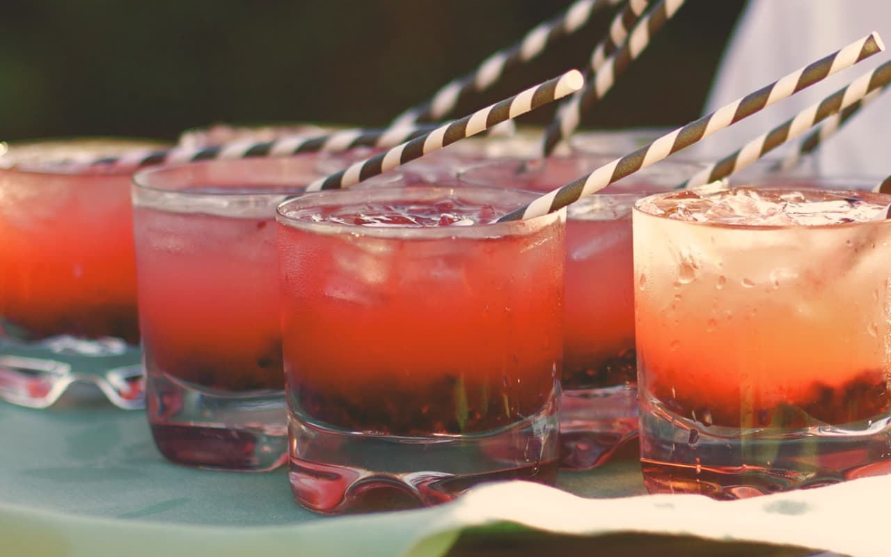 Este margarita de granada está delicioso y tengo que compartirlo contigo