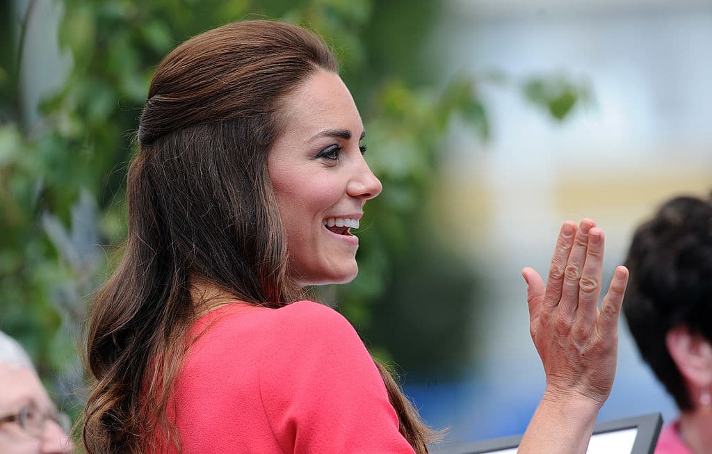 Inspírate en los 10 mejores peinados de Kate Middleton para lucir una cabellera digna de la realeza