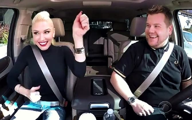 Si soñaste con Gwen Stefani, George Clooney y Julia Roberts haciendo karaoke, seguro se veía así