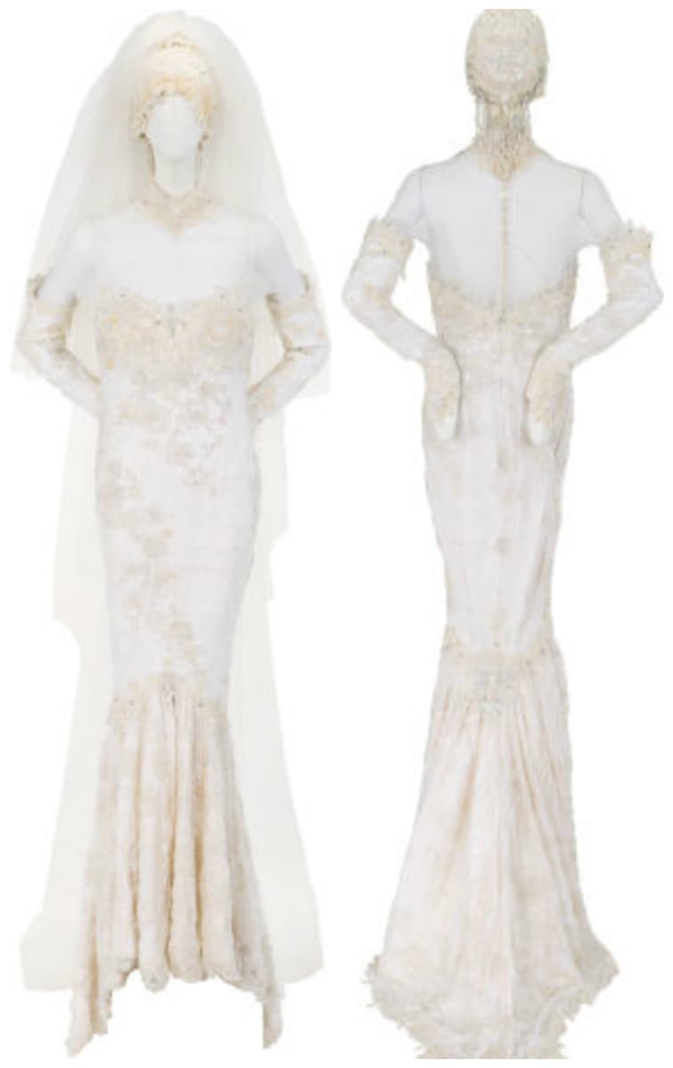 El vestido de novia de Whitney Houston está de subasta, ¿lo comprarías? 