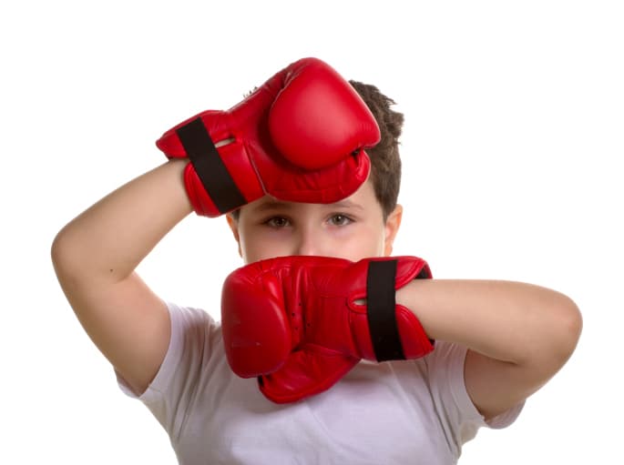Pediatras dicen no al boxeo antes de los 19 años