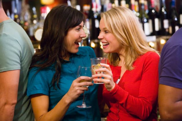 ¿Te sonrojas cuando bebes? Lee esto por tu salud