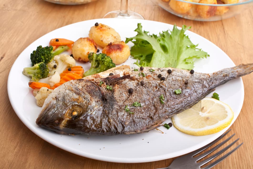 ¿Por qué comer pescado es bueno para la salud?