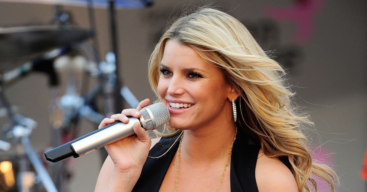 21 fotos que comprueban que Jessica Simpson cambió muchísimo en 19 años (sí, pasó todo ese tiempo) 