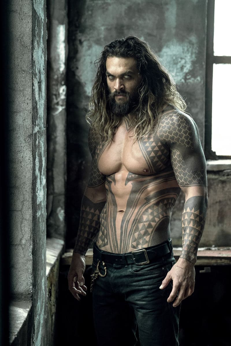 Jason Momoa sin camiseta: la exitosa estrategia de una niña scout para vender galletas y recaudar fondos