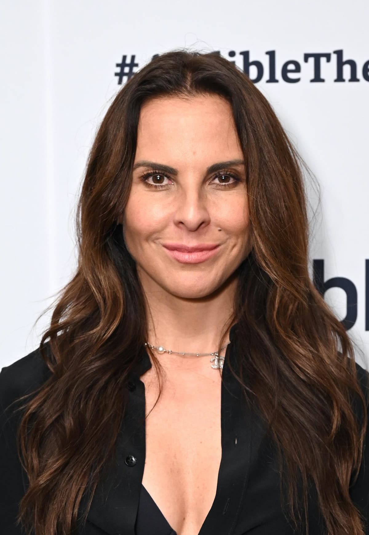 Kate del Castillo probó que las transparencias lucen bien a cualquier edad