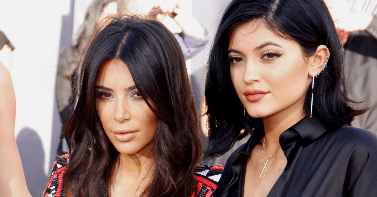 Kylie Jenner se siente insegura con su cuerpo post parto y Kim le dio una valiosa lección