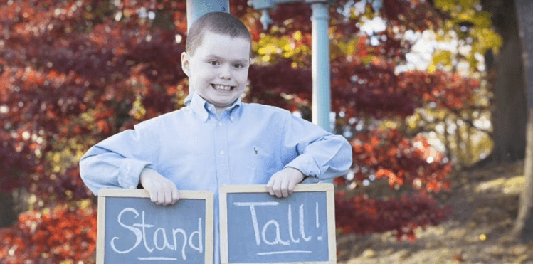 Este valiente jovencito no solo venció la leucemia sino que cumplió su sueño al entrevistar a Stan Lee