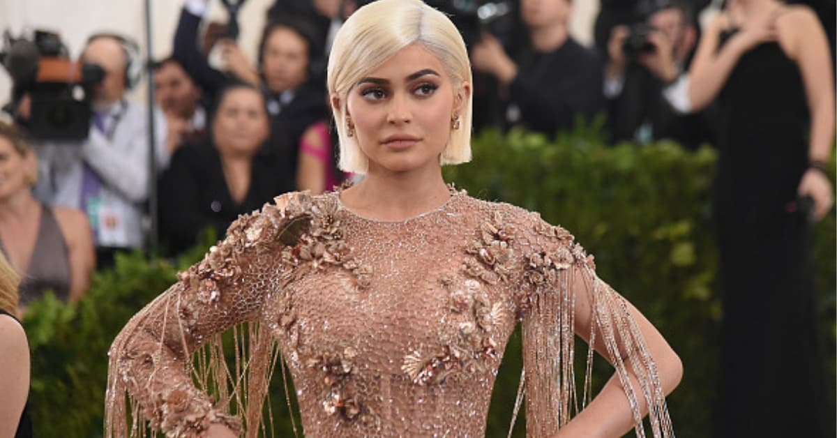 Kylie Jenner es tan camaleónica que no la reconocerás en estas transformaciones