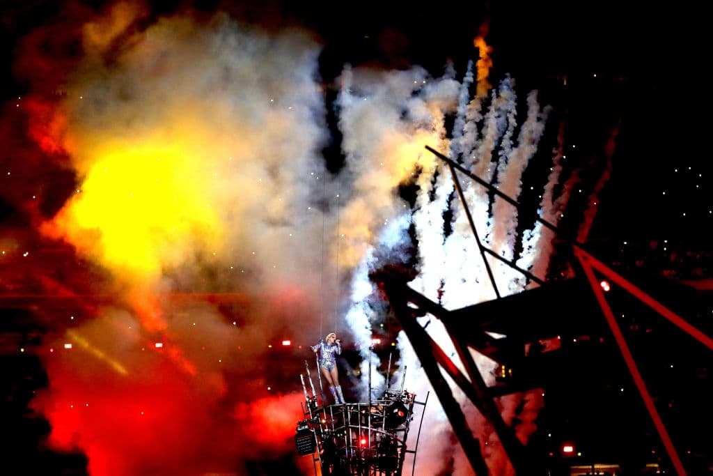 ¡Unidos venceremos! El fuerte mensaje de Lady Gaga durante el medio tiempo del Super Bowl