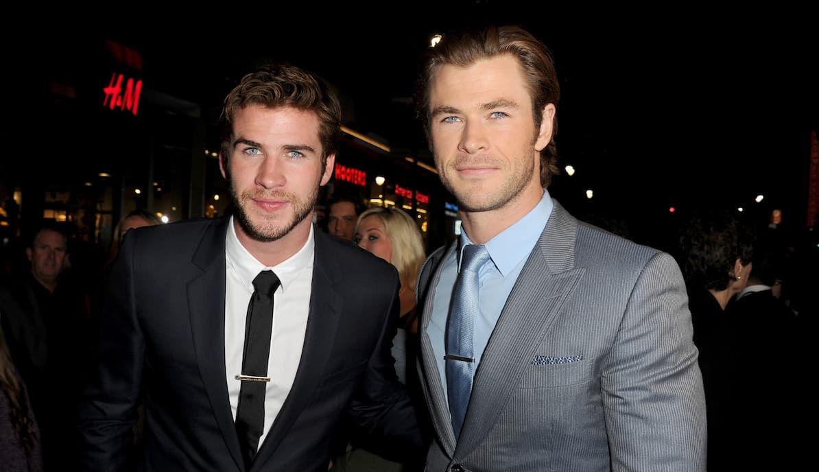 Pero los hermanos Hemsworth también son grandes de corazon, pues Liam reveló que Chris pagó todas las cuentas de sus padres.