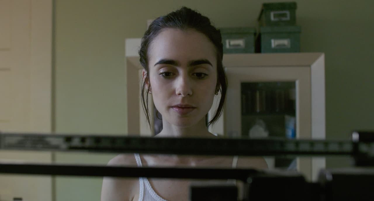 Lily Collins revive sus problemas de anorexia en esta nueva cinta para Netflix